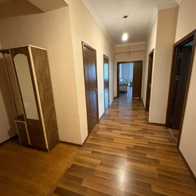 In Baku 106.0 m² apartment is for rent - Image 9