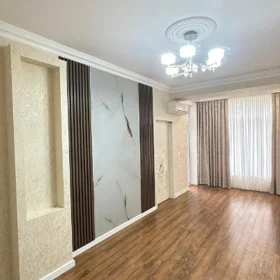 In Baku 100.0 m² apartment is for sale - Image 3