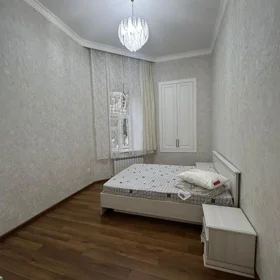 In Baku 100.0 m² apartment is for rent - Image 2