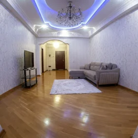 In Baku 105.0 m² apartment is for rent - Image 2
