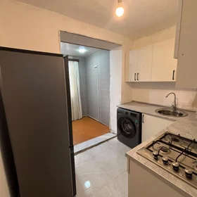 In Baku 80.0 m² apartment is for rent - Image 4