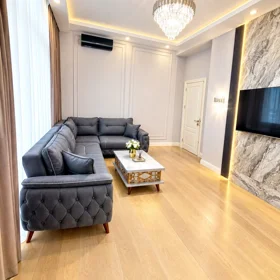 In Baku 86.0 m² apartment is for rent - Image 3