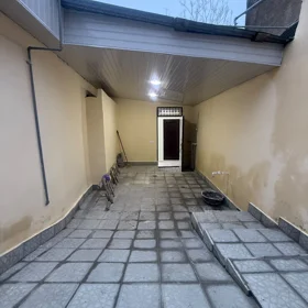 In Baku 91.0 m² house with 3.0 rooms is for sale - Image 10