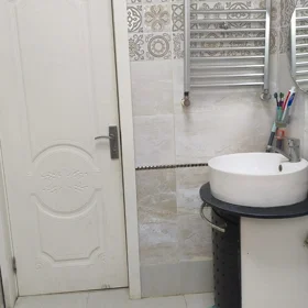 In Sumgayit 140.0 m² house with 4.0 rooms is for rent - Image 3