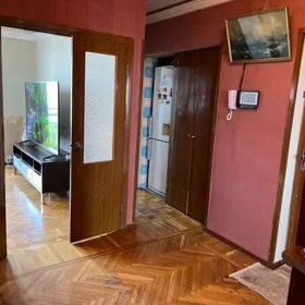 In Baku 150.0 m² apartment is for rent - Image 8