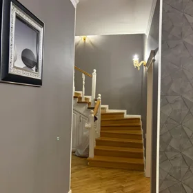 In nan 200.0 m² house with 5.0 rooms is for rent - Image 2