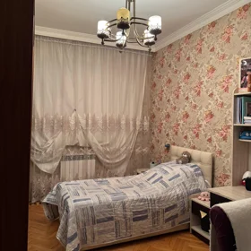 In Baku 70.0 m² apartment is for sale - Image 6