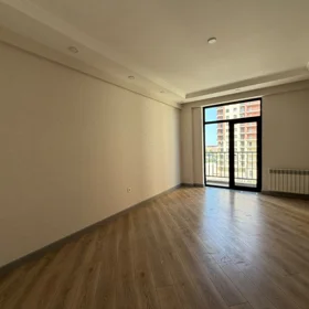 In Binəqədi rayonu 82.0 m² apartment is for sale - Image 2