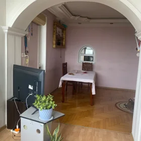 In Baku 75.0 m² apartment is for sale - Image 10