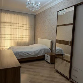 In Baku 130.0 m² apartment is for sale - Image 4