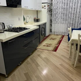 In Baku 130.0 m² apartment is for sale - Image 6