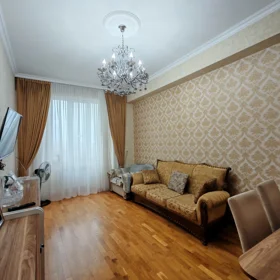 In Binəqədi rayonu 65.0 m² apartment is for sale - Image 4