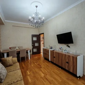 In Binəqədi rayonu 65.0 m² apartment is for sale - Image 6