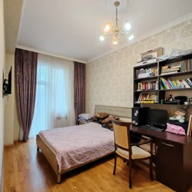 In Binəqədi rayonu 65.0 m² apartment is for sale - Image 8