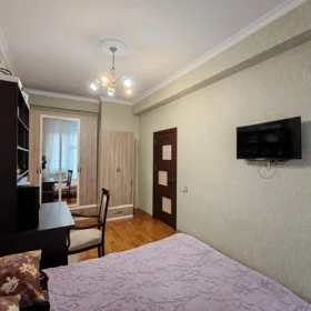 In Binəqədi rayonu 65.0 m² apartment is for sale - Image 10