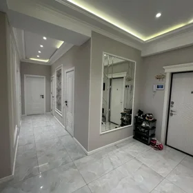 In Baku 115.0 m² apartment is for sale - Image 10