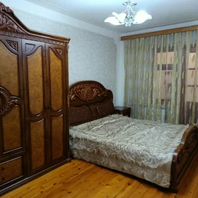 In Baku 90.0 m² apartment is for rent - Image 4