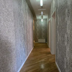 In Baku 165.0 m² apartment is for sale - Image 2