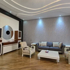 In Baku 165.0 m² apartment is for sale - Image 4