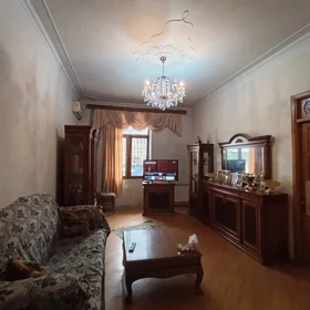 In Binəqədi rayonu 99.0 m² apartment is for sale - Image 3