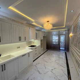 In Baku 136.0 m² apartment is for sale - Image 2