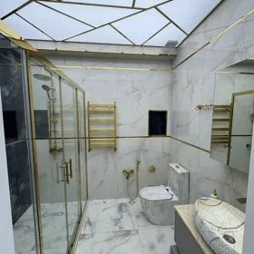 In Baku 136.0 m² apartment is for sale - Image 6