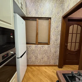 In Baku 70.0 m² apartment is for rent - Image 9