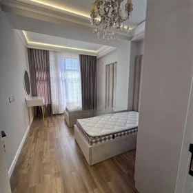 In Baku 146.0 m² apartment is for sale - Image 2