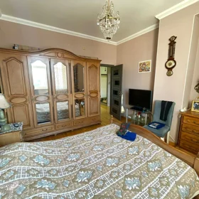 In Baku 100.0 m² apartment is for sale - Image 10