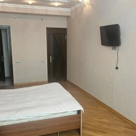 In Baku 170.0 m² apartment is for sale - Image 4