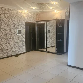 In Baku 170.0 m² apartment is for sale - Image 7