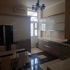 In Səbail rayonu 200.0 m² apartment is for sale - Image 9