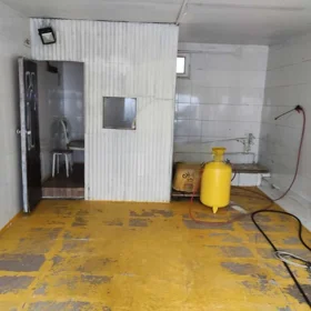 In Binəqədi rayonu 600.0 m² commercial is for rent - Image 3