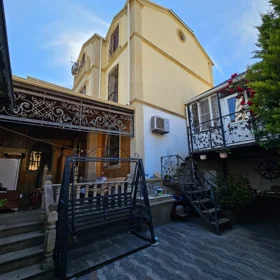 In nan 240.0 m² house with 6.0 rooms is for sale - Image 3