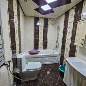 In nan 240.0 m² house with 6.0 rooms is for sale - Image 8