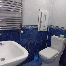 In Khirdalan 70.0 m² apartment is for sale - Image 2