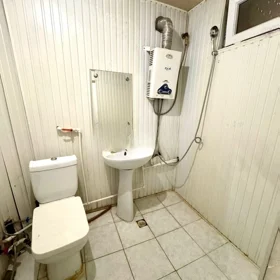In Baku 40.0 m² apartment is for rent - Image 8