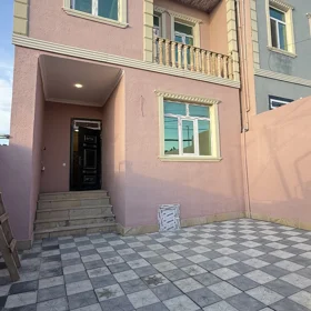 In Khirdalan 110.0 m² house with 4.0 rooms is for sale - Image 3