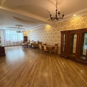In Baku 150.0 m² apartment is for rent - Image 5