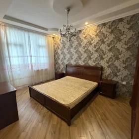 In Baku 150.0 m² apartment is for rent - Image 7