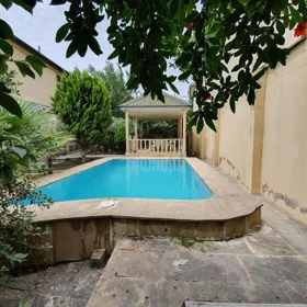 In nan 190.0 m² house with 5.0 rooms is for sale - Image 4