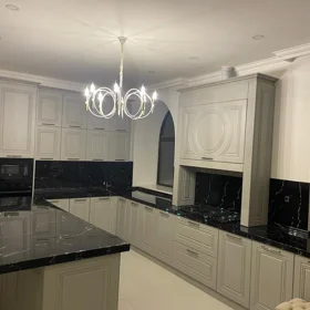 In Baku 350.0 m² apartment is for rent - Image 2