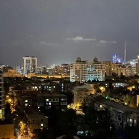 In Baku 350.0 m² apartment is for rent - Image 4