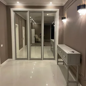 In Baku 350.0 m² apartment is for rent - Image 5