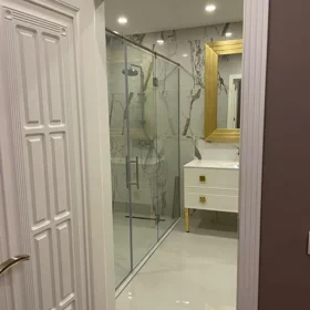 In Baku 350.0 m² apartment is for rent - Image 7