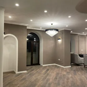 In Baku 350.0 m² apartment is for rent - Image 9