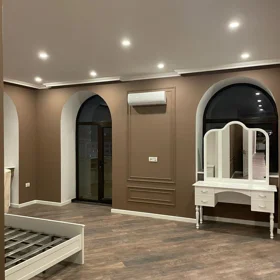 In Baku 350.0 m² apartment is for rent - Image 10