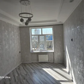 In Binəqədi rayonu 85.0 m² apartment is for sale - Image 3