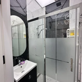 In Baku 125.0 m² apartment is for rent - Image 2