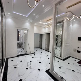 In Baku 125.0 m² apartment is for rent - Image 4